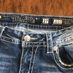 Miss Me mid-rise crop jeans